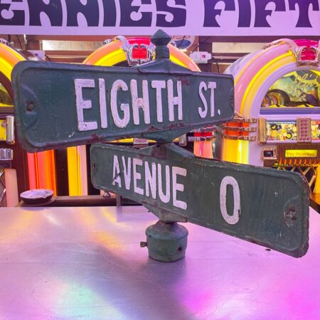 Vintage Amerikaanse Straatnaamborden - Eighth St. & Avenue O - Original | The Dutch Pickers