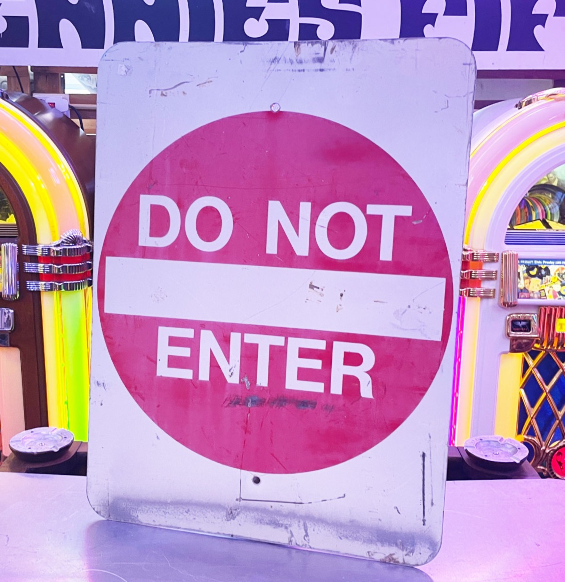 Vintage USA “Do Not Enter” Verkeersbord - 61 x 45 cm | The Dutch Pickers
