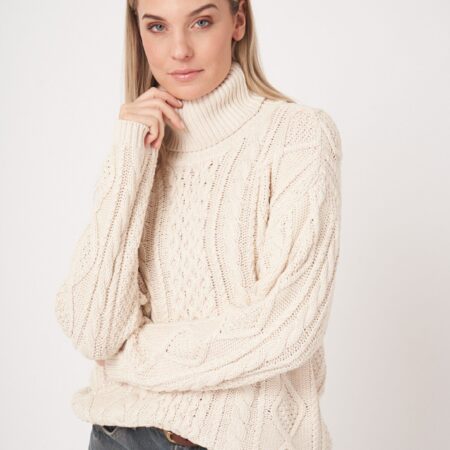 Chunky katoenen trui met kabelpatroon